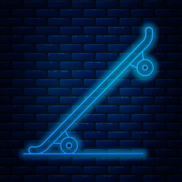 Gloeiende neon lijn Skateboard icoon geïsoleerd op bakstenen muur achtergrond. Extreme sport. Sportuitrusting. Vector Illustratie — Stockvector