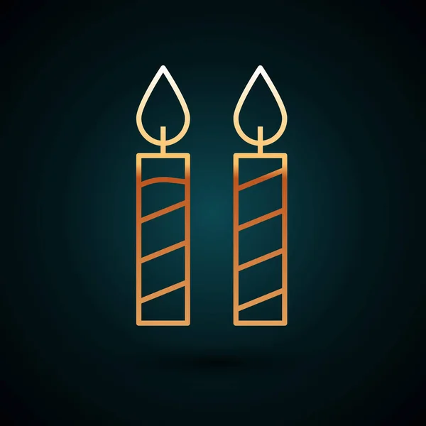 Золота лінія Піктограма свічок для тортів на день народження ізольована на темно-синьому фоні. Векторна ілюстрація — стоковий вектор