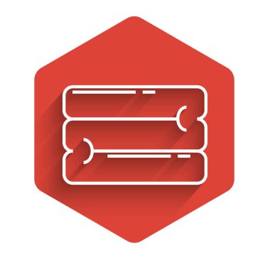 Beyaz çizgi havlu yığını simgesi uzun gölgeli izole edildi. Kırmızı altıgen düğmesi. Vektör İllüstrasyonu