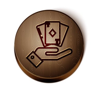 Kahverengi çizgi El, beyaz arka planda izole edilmiş iskambil kâğıdı simgesi destesini tutuyor. Kumarhane kumarı. Tahta daire düğmesi. Vektör İllüstrasyonu