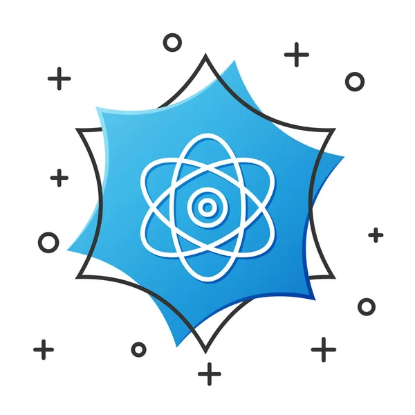 Λευκή γραμμή εικονίδιο Atom απομονώνεται σε λευκό φόντο. Σύμβολο επιστήμης, εκπαίδευσης, πυρηνικής φυσικής, επιστημονικής έρευνας. Τα ηλεκτρόνια και τα πρωτόνια υπογράφουν. Μπλε εξάγωνο κουμπί. Εικονογράφηση διανύσματος — Διανυσματικό Αρχείο