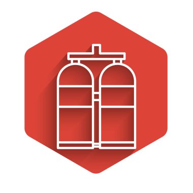 Beyaz çizgi Aqualung simgesi uzun gölge arkaplanı ile izole edildi. Dalgıçlar için oksijen tüpü. Dalış ekipmanları. Olağanüstü bir spor. Su altı ekipmanları. Kırmızı altıgen düğmesi. Vektör İllüstrasyonu