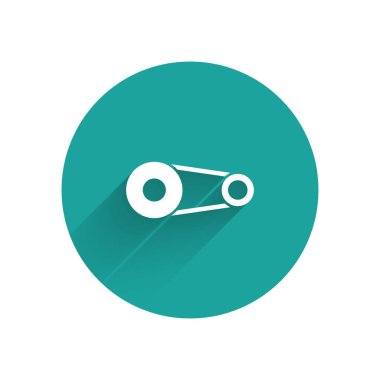 Beyaz zamanlayıcı kemer kiti simgesi uzun gölge arkaplanı ile izole edildi. Yeşil daire düğmesi. Vektör İllüstrasyonu