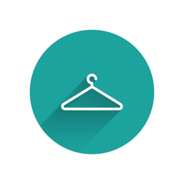 Beyaz elbise dolabı ikonu uzun gölgeli. Vestiyer ikonu. Kıyafet servis sembolü. Çamaşır askı tabelası. Yeşil daire düğmesi. Vektör İllüstrasyonu