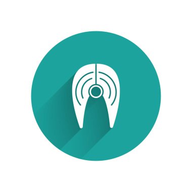 Uzun gölgeli beyaz balık biftek ikonu. Yeşil daire düğmesi. Vektör İllüstrasyonu