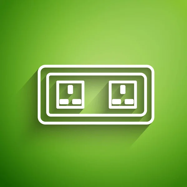 Línea blanca Icono de salida eléctrica aislado sobre fondo verde. Toma de corriente. Símbolo de Roseta. Ilustración vectorial — Archivo Imágenes Vectoriales