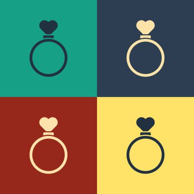 Renkli alyans simgesi renk arkaplanında izole edildi. Gelin ve damat mücevher tabelası. Evlilik sembolü. Elmas yüzük. Klasik tarzda çizim. Vektör İllüstrasyonu