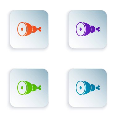 Renkli Tavuk bacak simgesi beyaz arkaplanda izole edildi. Tavuk budu. Kare düğmelere simgeleri yerleştir. Vektör İllüstrasyonu