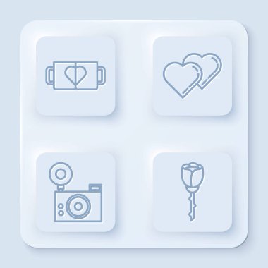 İkinci hat kahve fincanı ve kalp, İki Bağlı Kalp, Fotoğraf makinesi ve Çiçek Gülü. Beyaz kare düğme. Vektör