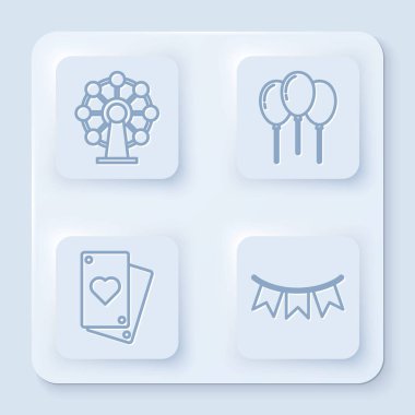 Dönme dolap, kurdeleli balonlar, iskambil kartları ve bayraklı karnaval çelenkleri. Beyaz kare düğme. Vektör