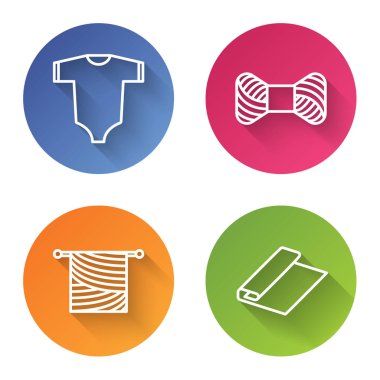 Sıraya dizilmiş bebek kıyafetleri, dikiş ipliği, örgü örme ve kumaş rulosu. Renkli daire düğmesi. Vektör