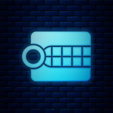 Parlayan neon protez model simgesi tuğla duvar arka planında izole edildi. Diş konsepti. Vektör İllüstrasyonu