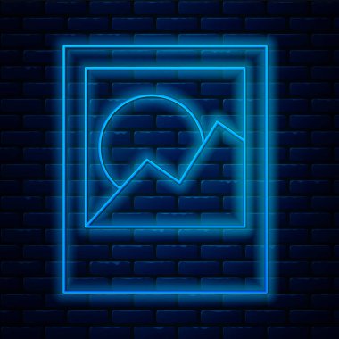Parlayan neon çizgisi fotoğraf çerçevesi simgesi tuğla duvar arka planında izole edildi. Vektör İllüstrasyonu