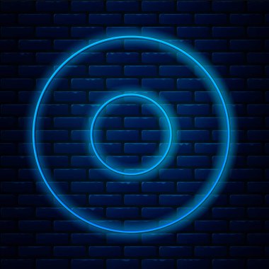 Parlayan neon çizgisi simgesi tuğla duvar arka planında izole edilmiş. Çatal bıçak sembolü. Restoran tabelası. Vektör İllüstrasyonu