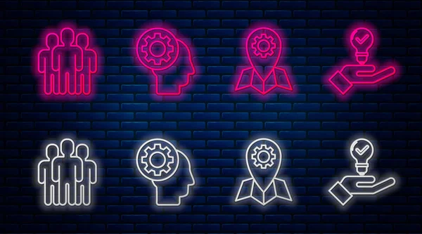 İçinde ekipman olan insan kafası, konum işi, kullanıcı grubu ve ampulü ayarlayın. Tuğla duvarda parlayan neon simgesi. Vektör