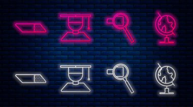 Mezuniyet şapkası, büyüteç, silgi ya da kauçuk ve Dünya küresi. Tuğla duvarda parlayan neon simgesi. Vektör