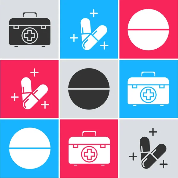 Set First aid kit, Medicine pill or tablet and Medicine pill or tablet icon. Vector — 스톡 벡터