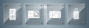 Seyahat için bavul, seyahat ve çıkartmalar için bavul, ekstrem kamera ve elektronik uçuş kartı olan akıllı telefon. Kare cam paneller. Vektör