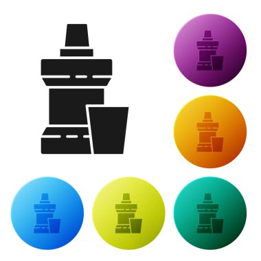 Siyah ağız gargarası plastik şişe ve beyaz arka planda izole edilmiş cam ikon. Ağzını çalkalamak için sıvı. Ağız bakım ekipmanları. Renkli daire düğmelerini ayarlayın. Vektör İllüstrasyonu