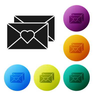 Siyah zarf Valentine kalp simgesi beyaz arka planda izole. Mesaj aşkı. Mektup aşk ve romantizm. Simgeler renkli daire düğmelerini ayarlayın. Vektör Illustration