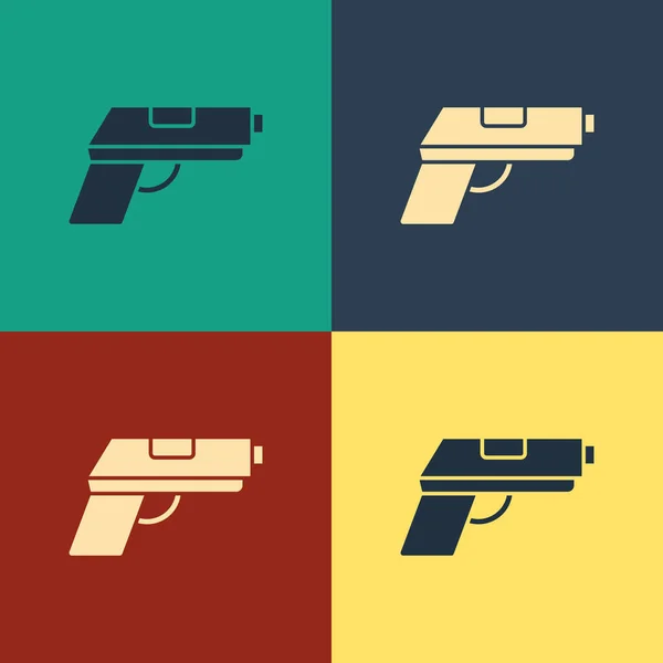 Кольоровий пістолет або пістолет ізольовані на кольоровому фоні. Поліція або військовий пістолет. Невелика зброя. Малюнок вінтажного стилю. Векторна ілюстрація — стоковий вектор