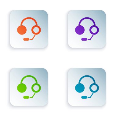 Renkli kulaklık simgesi beyaz arkaplanda izole edildi. Kulaklıklar. Müzik, hizmet, iletişim ve operatör konsepti. Kare düğmelere simgeleri yerleştir. Vektör İllüstrasyonu