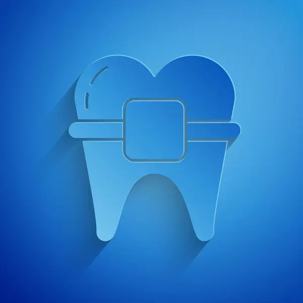 Dientes cortados en papel con frenos icono aislado sobre fondo azul. Alineación de la mordedura de los dientes, fila dental con aparatos ortopédicos. Concepto dental. Estilo de arte de papel. Ilustración vectorial — Vector de stock