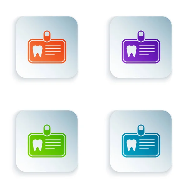 Tarjeta de identificación de color con icono de diente aislado sobre fondo blanco. Establecer iconos en botones cuadrados. Ilustración vectorial — Vector de stock