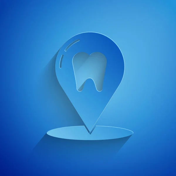 Corte de papel Icono de ubicación de la clínica dental aislado sobre fondo azul. Estilo de arte de papel. Ilustración vectorial — Archivo Imágenes Vectoriales