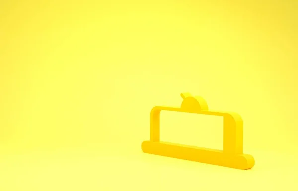 Tarta de queso de fresa amarilla con icono de cobertura de fruta aislado sobre fondo amarillo. Concepto minimalista. 3D ilustración 3D render — Foto de Stock