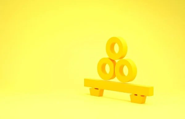 Sushi amarelo no ícone de placa de corte isolado no fundo amarelo. Sushi de comida asiática em tábua de madeira. Conceito de minimalismo. 3D ilustração 3D render — Fotografia de Stock