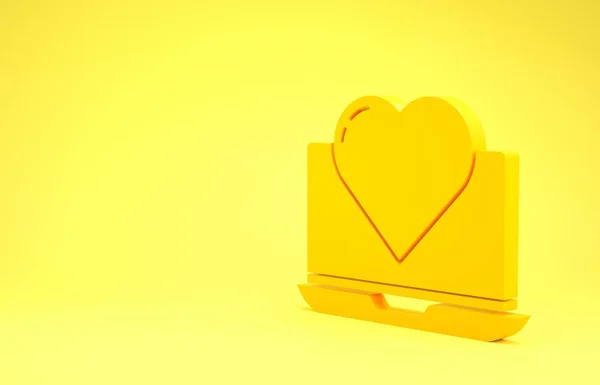 Gele Laptop met hartpictogram geïsoleerd op gele achtergrond. Valentijnsdag. Minimalisme concept. 3d illustratie 3d renderen — Stockfoto
