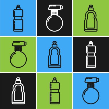 Plastik şişeleri sıvı bulaşık deterjanı ve deterjan ikonuyla temizleme spreyi için ayarla. Vektör
