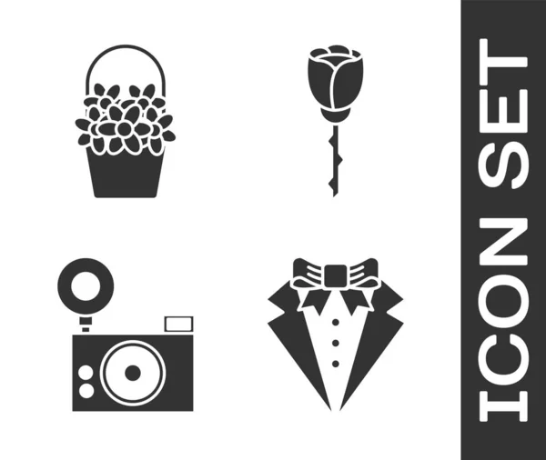 Set Anzug, Blumen in einem Korb, Fotokamera und Blume Rose Symbol. Vektor — Stockvektor