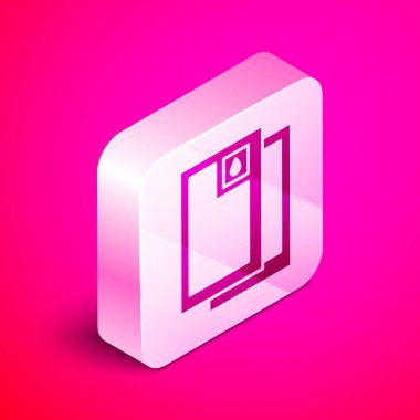 Pembe arka planda izole edilmiş Isometric Barrel yağ ikonu. Gümüş kare düğme. Vektör İllüstrasyonu