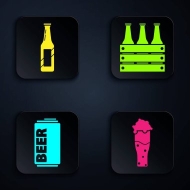 Bir bardak bira, bira şişesi, bira kutusu ve bir paket bira. Siyah kare düğme. Vektör