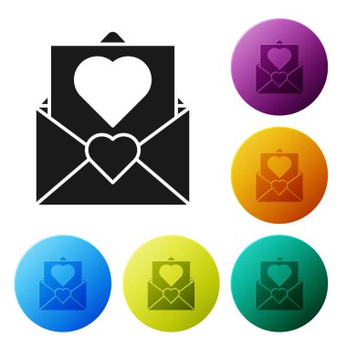 Siyah zarf Valentine kalp simgesi beyaz arka planda izole. Mesaj aşkı. Mektup aşk ve romantizm. Simgeler renkli daire düğmelerini ayarlayın. Vektör Illustration