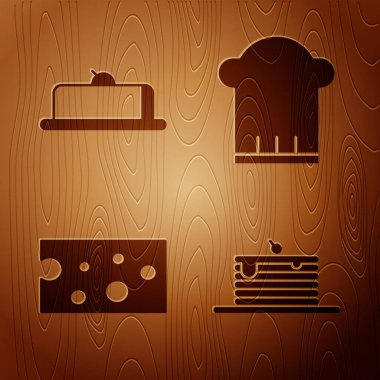 Bir yığın krep, çilekli kek dilimi, ahşap arka planda Peynir ve Şef şapkası. Vektör