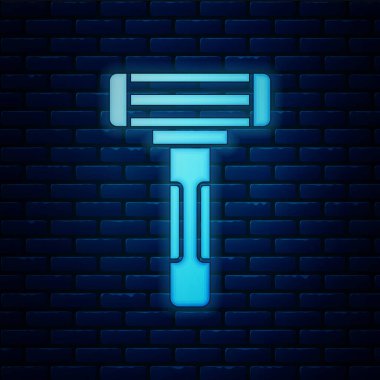 Parlayan neon traş makinesi ikonu tuğla duvar arkasında izole edilmiş. Vektör İllüstrasyonu