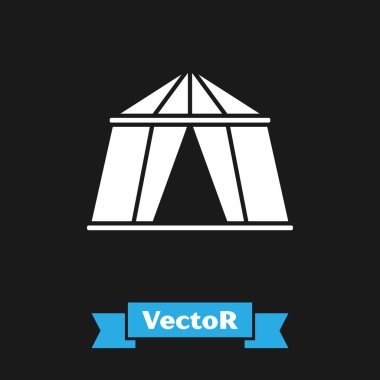 Beyaz Circus çadır simgesi siyah arka plan üzerinde izole. Karnaval kamp çadırı. Lunapark. Vektör İllüstrasyonu