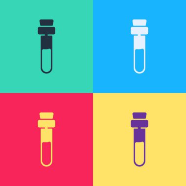 Aşk iksiri ikonlu Pop Art Bottle renkli arka planda izole edilmiş. Sevgililer Günü sembolü. Vektör İllüstrasyonu