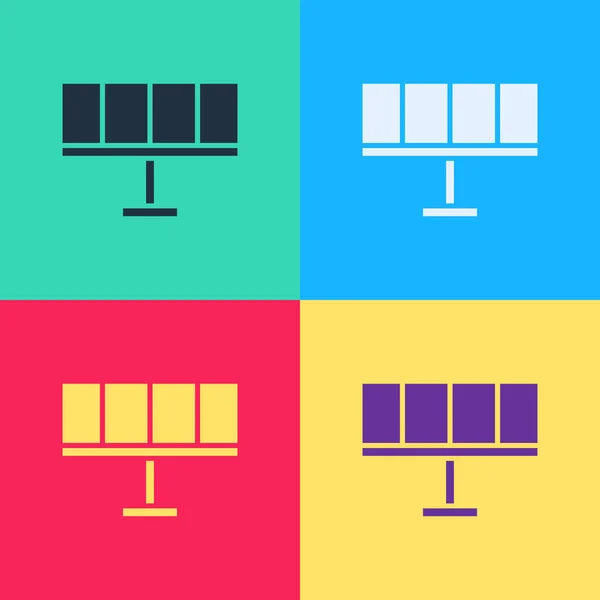 Pop art Icono del panel de energía solar aislado en el fondo de color. Ilustración vectorial — Vector de stock