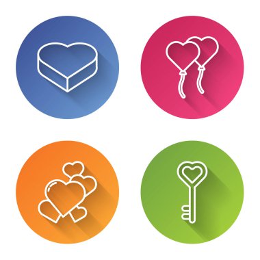 Candy 'yi kalp şeklinde bir kutuya, balonları kalp şeklinde, Kalp ve Anahtar şeklinde bir yere yerleştir. Renkli daire düğmesi. Vektör