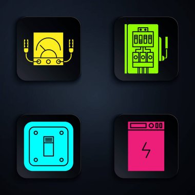 Elektrik bankası, ampere ölçer, multimetre, voltmetre, elektrik düğmesi ve elektrik panelini ayarlayın. Siyah kare düğme. Vektör