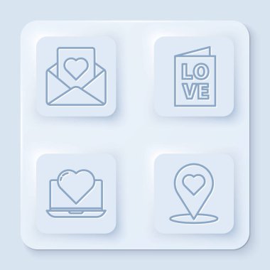 Zarfı kalple, sevgililer günü parti ilanlarını, kalbi olan dizüstü bilgisayarı ve kalbi olan harita işaretçisini ayarlayın. Beyaz kare düğme. Vektör