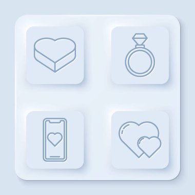 Candy 'yi kalp şeklinde bir kutuya, alyanslara, kalp ve kalple cep telefonuna yerleştir. Beyaz kare düğme. Vektör