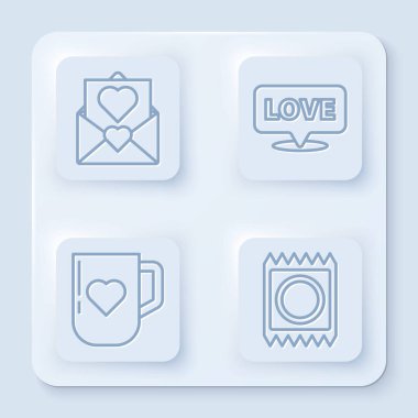 Zarfı sevgililer günü kalbiyle, konuşma baloncuğunu mesaj sevgisiyle, kahve fincanıyla, kalbiyle ve prezervatifle doldur. Beyaz kare düğme. Vektör