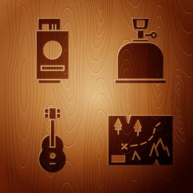 Katlanmış haritayı konuma göre ayarla, pasaportu biletle, gitarı ve ocağı ahşap zemine yerleştir. Vektör