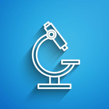 Mavi arkaplanda beyaz çizgi mikroskop simgesi izole edildi. Kimya, ilaç aleti, mikrobiyoloji büyütme aracı. Uzun gölge. Vektör İllüstrasyonu