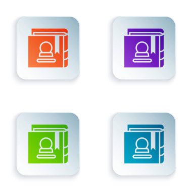 Beyaz arka planda izole edilmiş simya tarifleri, mistik büyüler ve büyü simgeleri içeren Eskiler 'e ait bir büyü kitabı. Kare düğmelere renkli simgeleri yerleştir. Vektör İllüstrasyonu